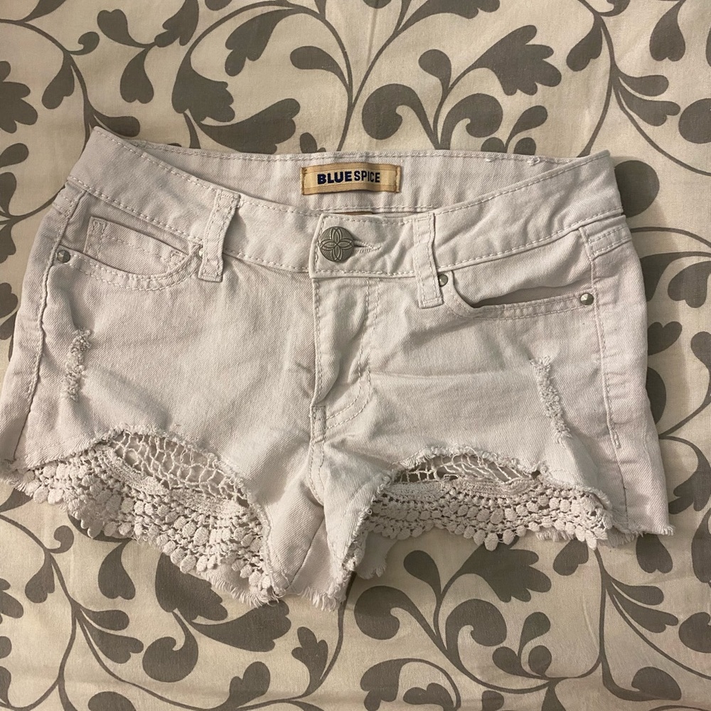 BlueSpice | white jean shorts